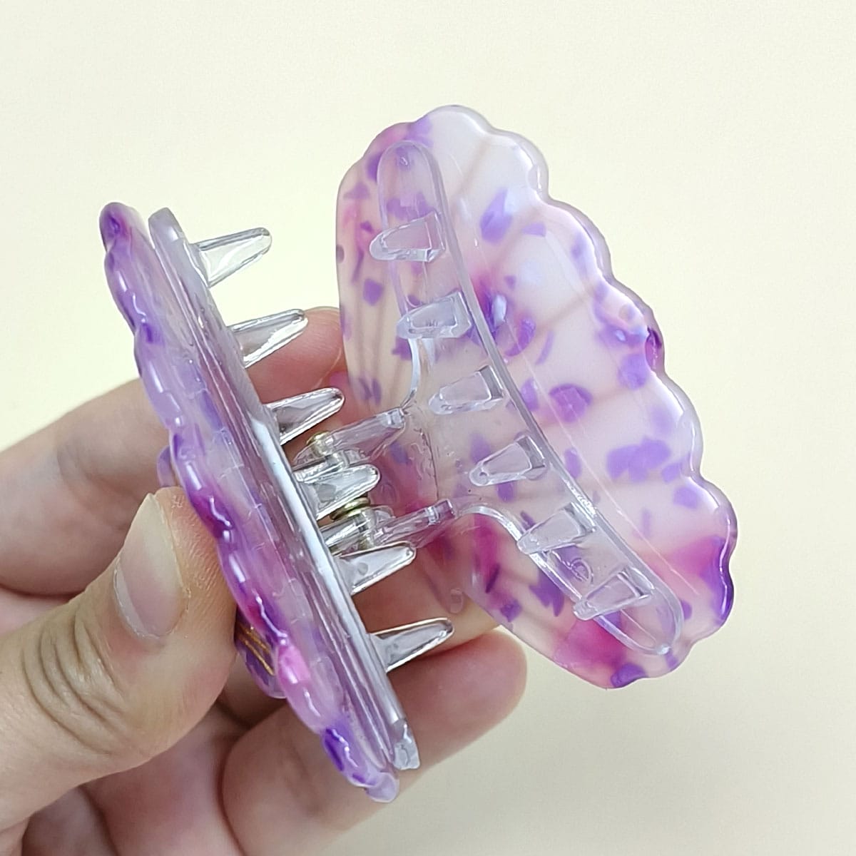 Small Shell Hair Claw - Multiple Colors
