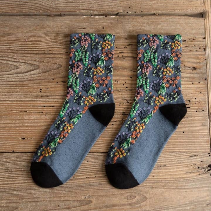 Wild Bloom Texture Crew Socks - Multiple Colors