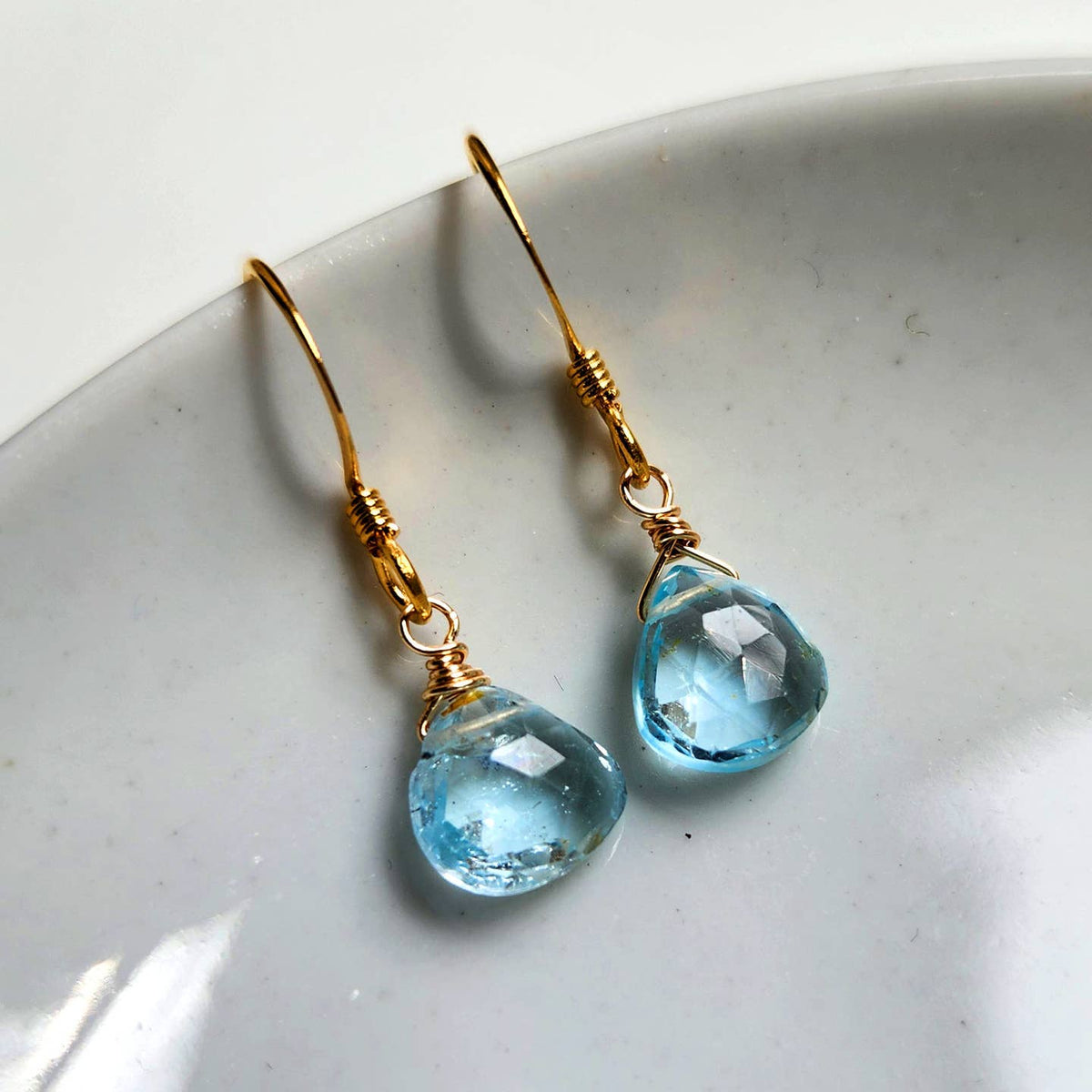 Edgy Petal Blue Quartz Wire Wrapped Teardrop Gold Earrings