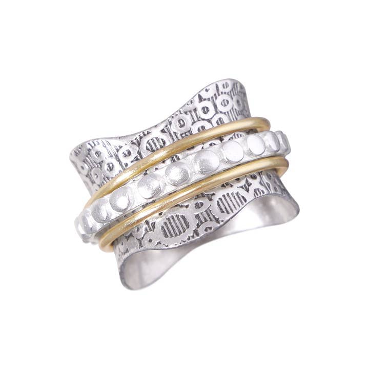 Zoey Simmons Hammered Detail Spinner Ring